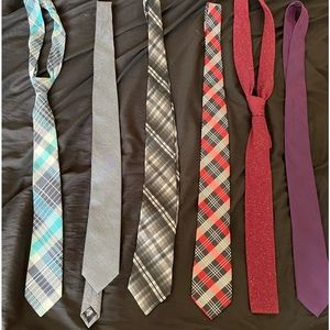 Bundle of 6 neck ties. Excellent condition. Dress to impress!